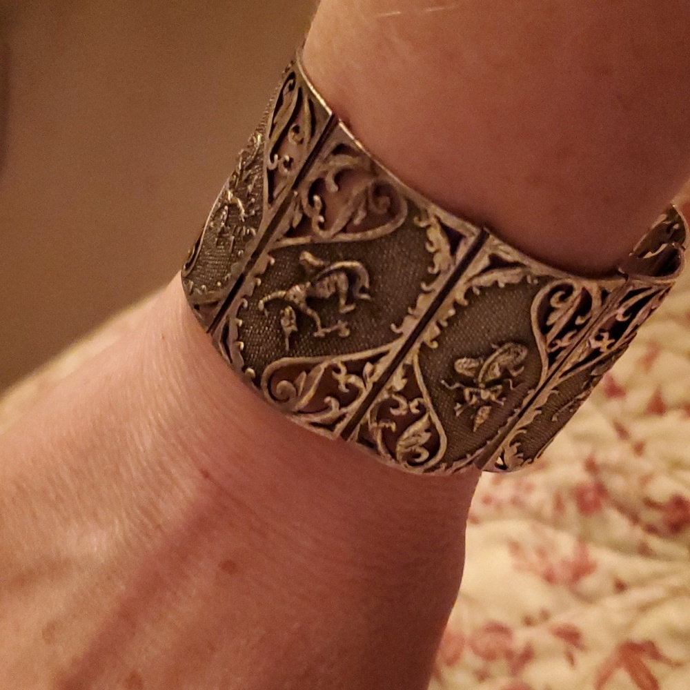 Vintage silver vishnu bracelet - Picture 3 of 6